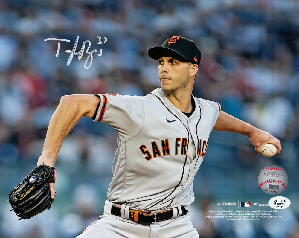 Taylor Rogers San Francisco Giants Autographed 8x10 Photo (Horizontal, Close Up, Grey Jersey)