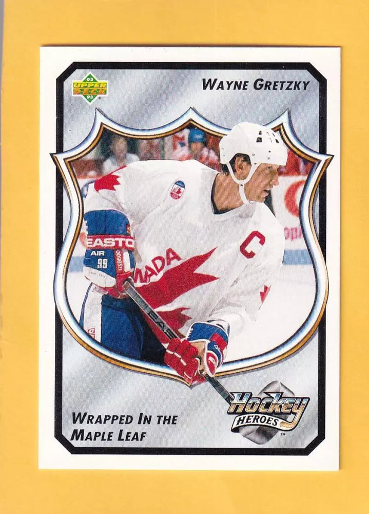 1992-93 Upper Deck Wayne Gretzky Heroes #14 Wayne Gretzky Wrapped In The Maple Leaf NM-MT Team Canada #32359