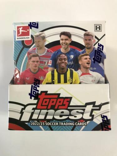 
                
                    Load image into Gallery viewer, Topps Finest Soccer Bundesliga 2022/23 Hobby Box
                
            