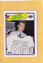 1988-89 Topps #120 Wayne Gretzky NM-MT Los Angeles Kings #28290 Image 1