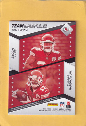 2022 Panini Rookies and Stars Team Duals #17 Skyy Moore/Mecole Hardman Jr. NM-MT+ MEM 243/249 Kansas City Chiefs Image 2