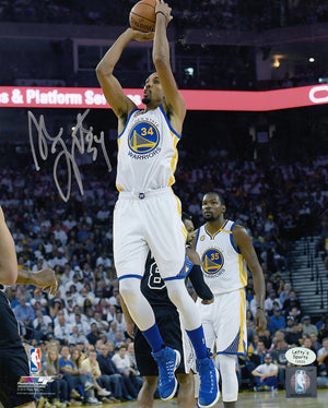 
                
                    Load image into Gallery viewer, Shaun Livingston Autographed 8x10 Photo (Vertical, Jumping Up, White Jersey)
                
            