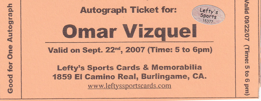 Omar Vizquel San Francisco Giants Autographed 8x10 Photo (Vertical, Throwing, White Jersey)